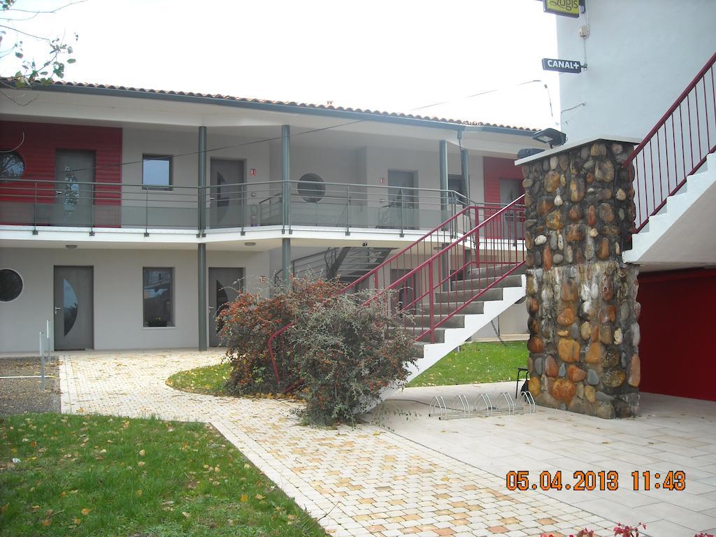 Logis Hotels - Hotel Et Restaurant Le Relais Des Garrigues Grisolles  Kamer foto